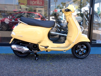 ベスパ Lx125ie yellow